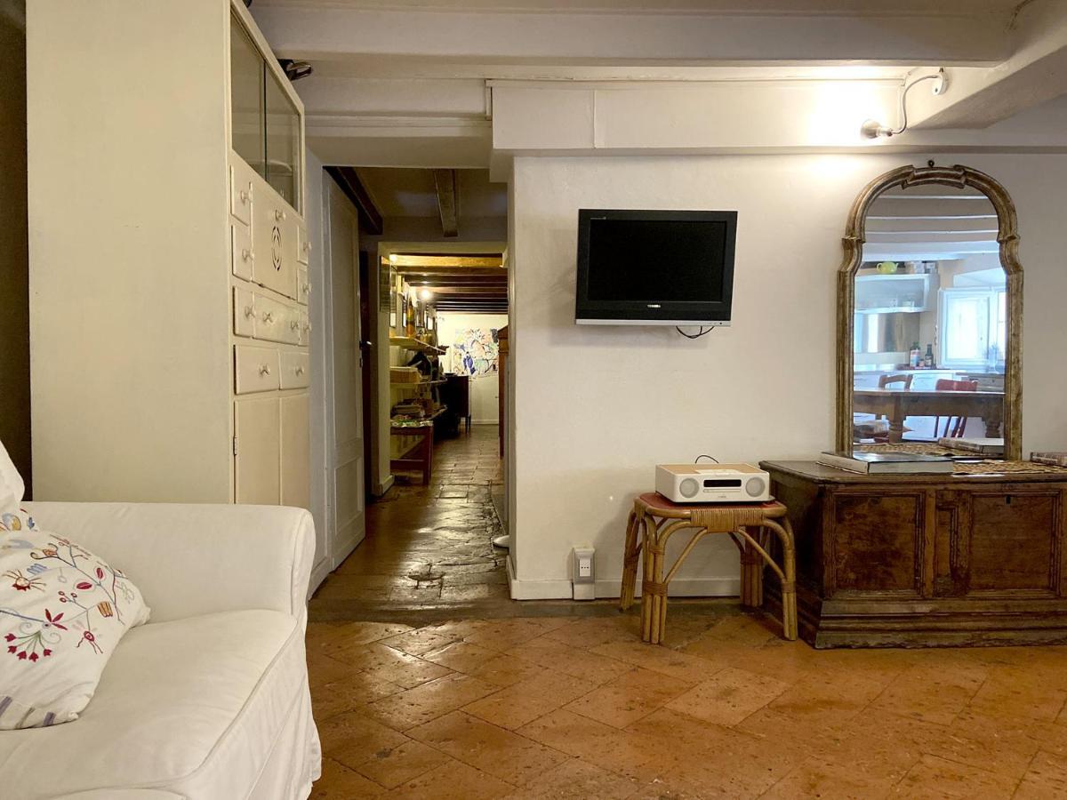 Fascinating Central Hideaway In A Physicist'S Home Como Exterior foto