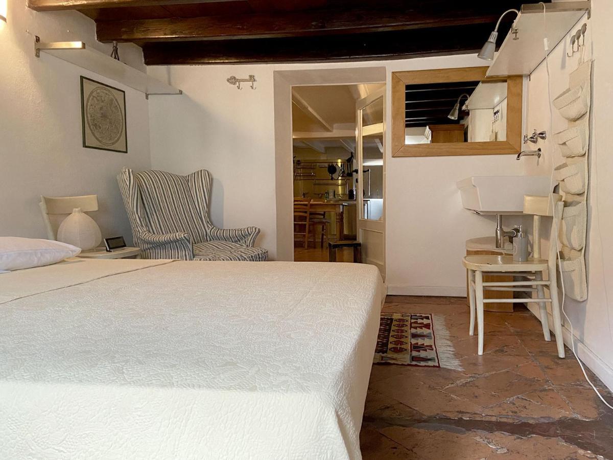 Fascinating Central Hideaway In A Physicist'S Home Como Exterior foto